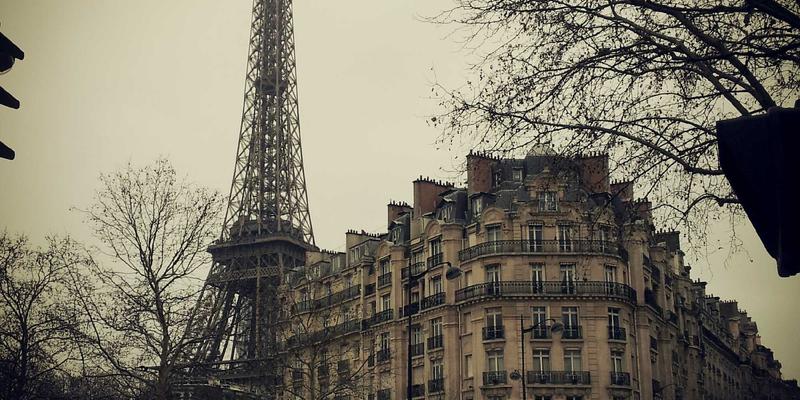 创意设计26：当视觉艺术邂逅绿色主题与复古风格的跨界对话