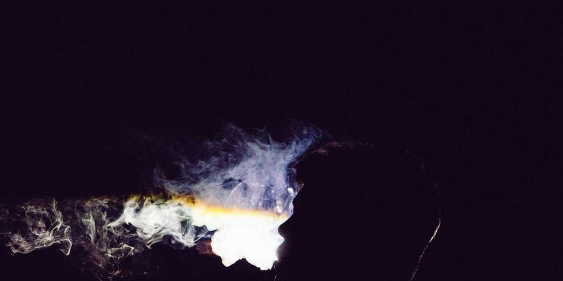 手工艺与绿色主题设计的融合：全球化品牌视觉符号的本地化创新策略